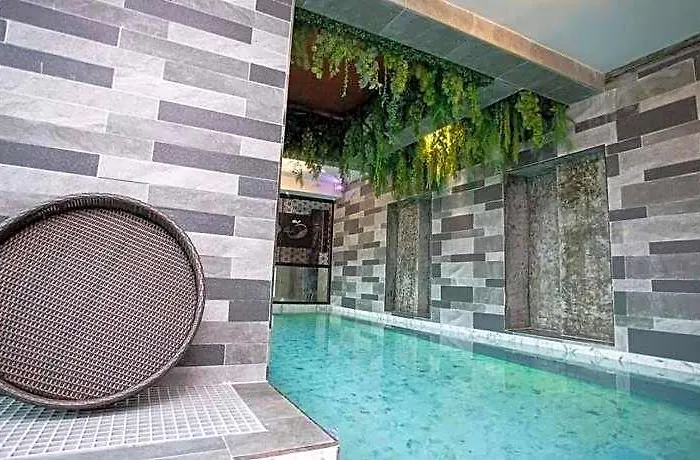 מלון Cabanaz Pool 2*